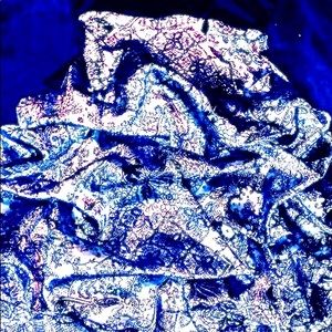 I Am Selling because I can’t fit them anymore.And they are in PERFECT CONDITION